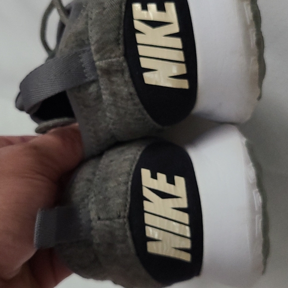 NIKE WOMEN'S JUVENATE TECH PACK 'TUMBLED GREY' - Picture 3 of 9